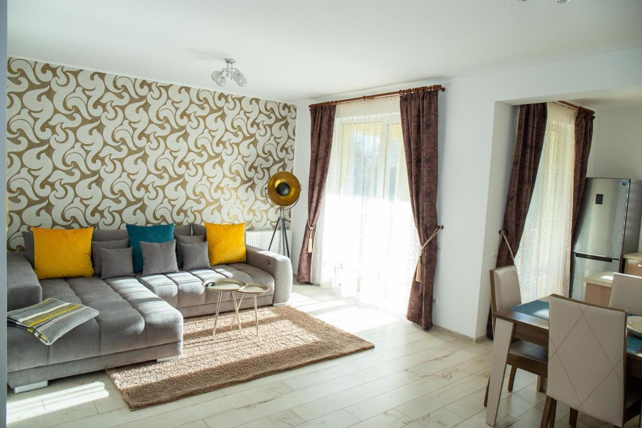 Апартаменти Apartament Luxury Irina Ришнов Екстер'єр фото